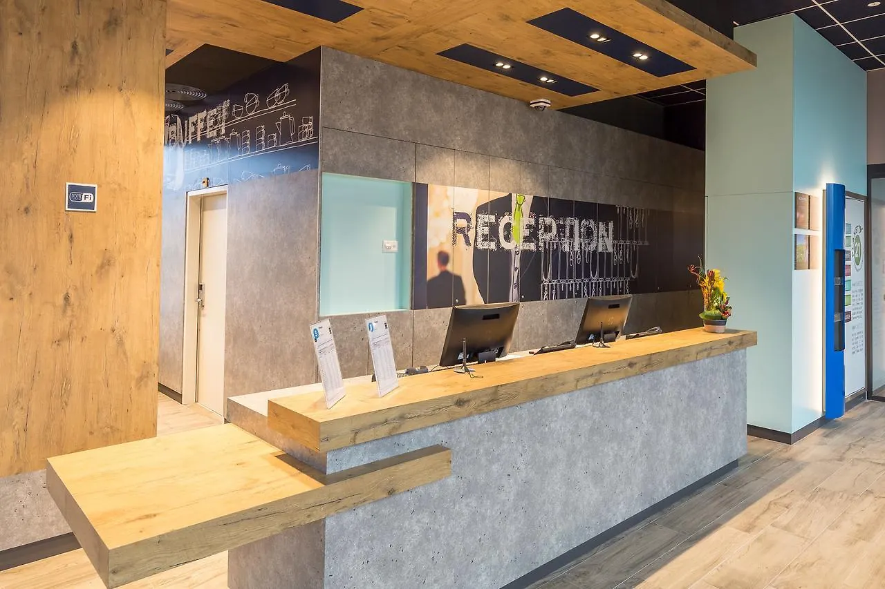 Hotel Ibis Budget Geneve Palexpo Aeroport Le Grand Saconnex